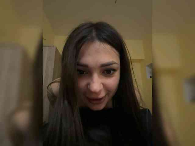 Lisana1's chat room
