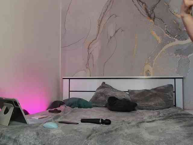 Tenderpassion's chat room