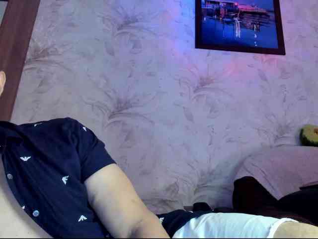 VIP17CoupleDream's chat room