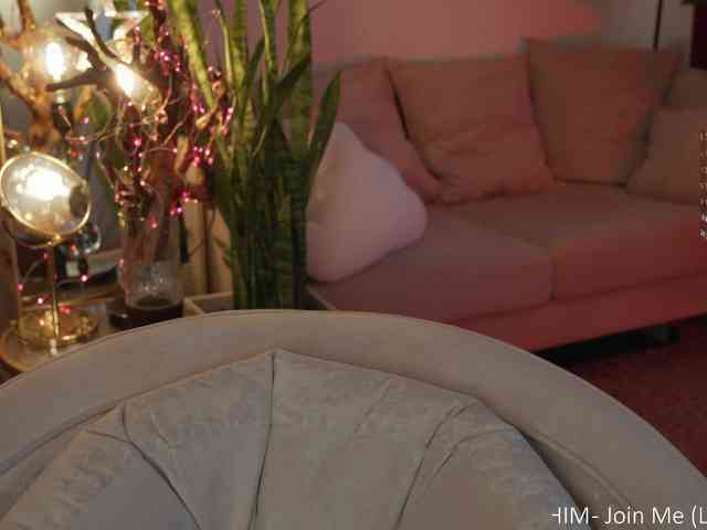_Lady_M_'s chat room