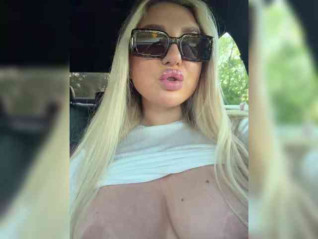Stiflers_mom's chat room