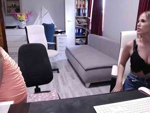 Dajla's chat room