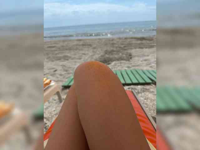 OrgazMia's chat room