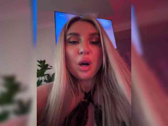 Stiflers_mom's chat room
