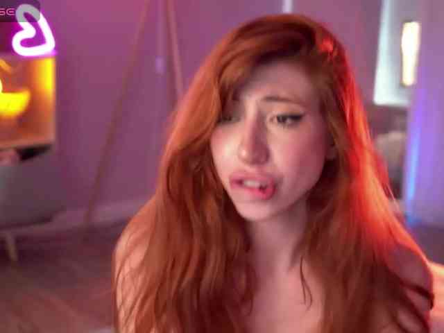 IzabellaSweet's chat room
