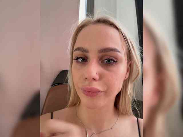 _Katrinka_'s chat room
