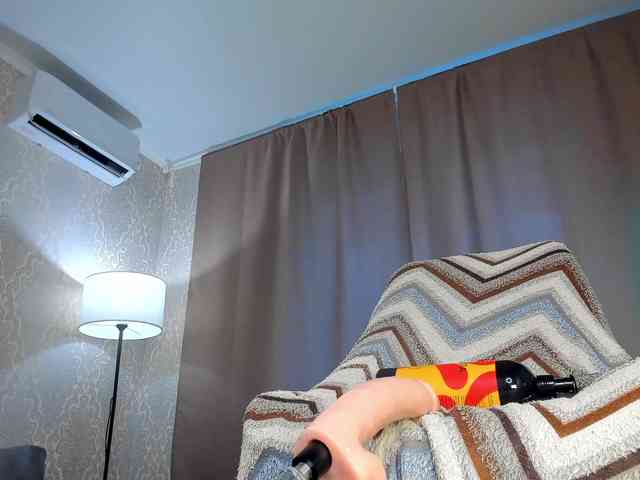Juicy-Vikki's chat room