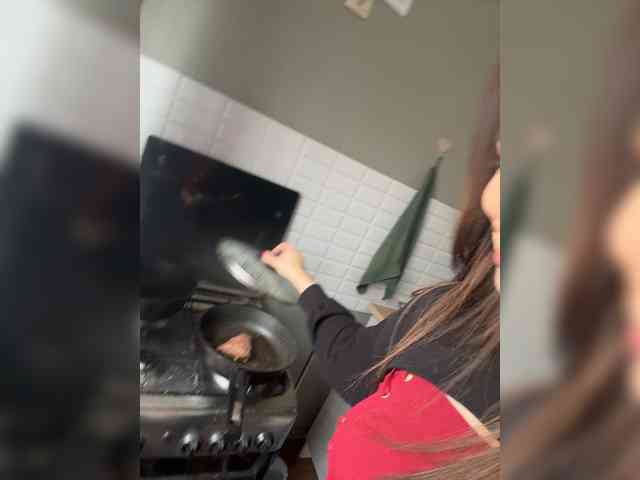 GiaVibey's chat room