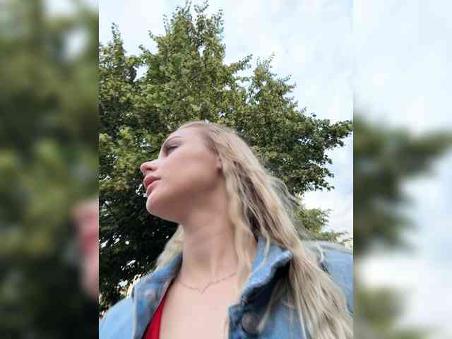 _Katrinka_'s chat room