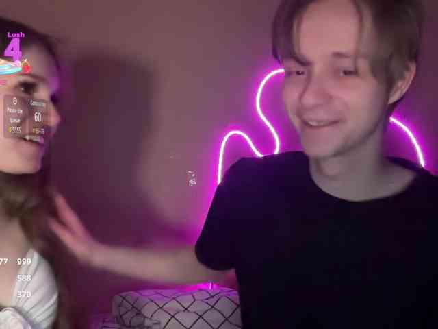 titsDestroy2007's chat room