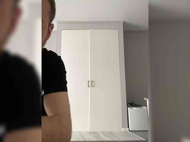 Room_of_love's chat room