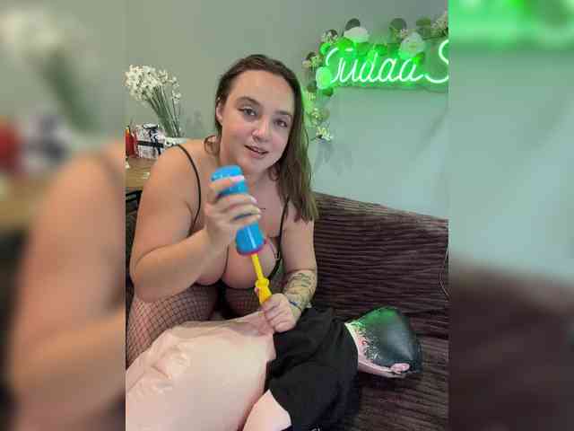 TudaaSudaa's chat room