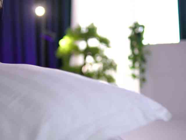 ArtTeasee's chat room