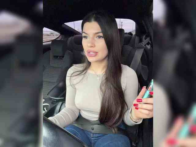 -MaybeBaby-'s chat room