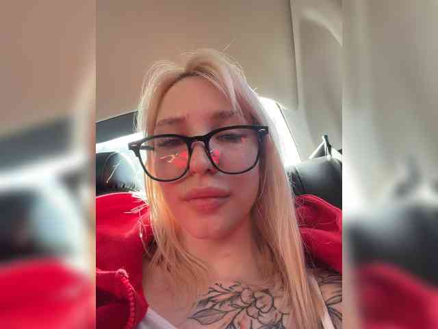 Cristi-Candy's chat room