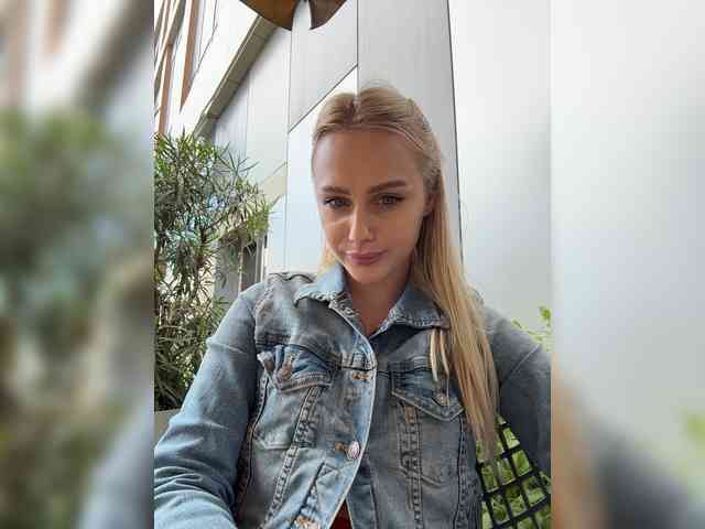 _Katrinka_'s chat room
