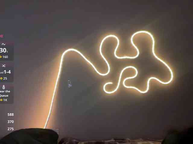 titsDestroy2007's chat room