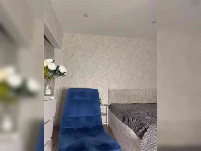 B_A_B_Y___111's chat room