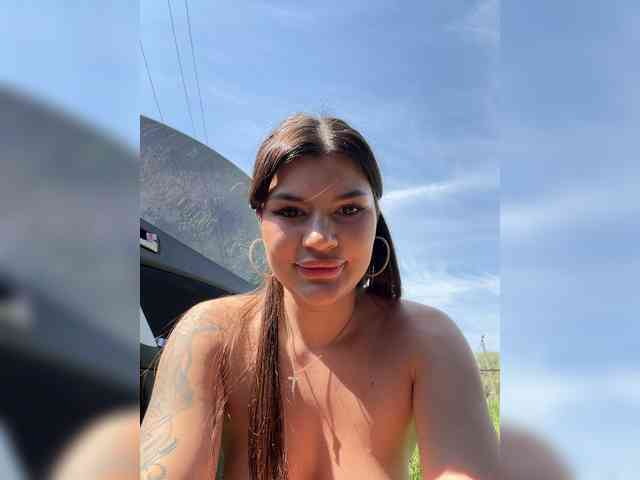 -MaybeBaby-'s chat room