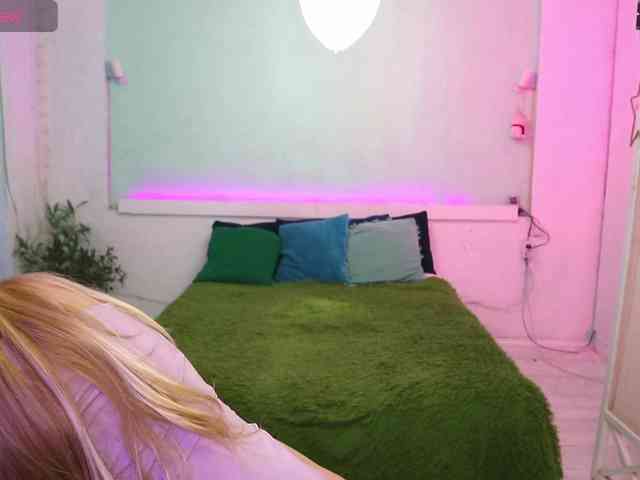 AlisaAleks's chat room