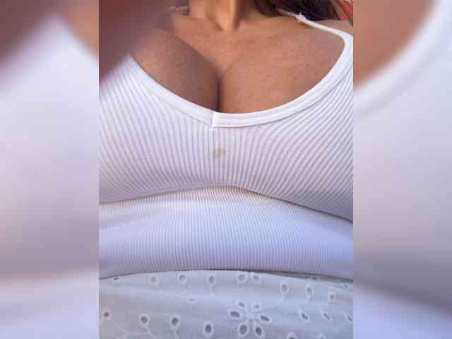 OrgazMia's chat room