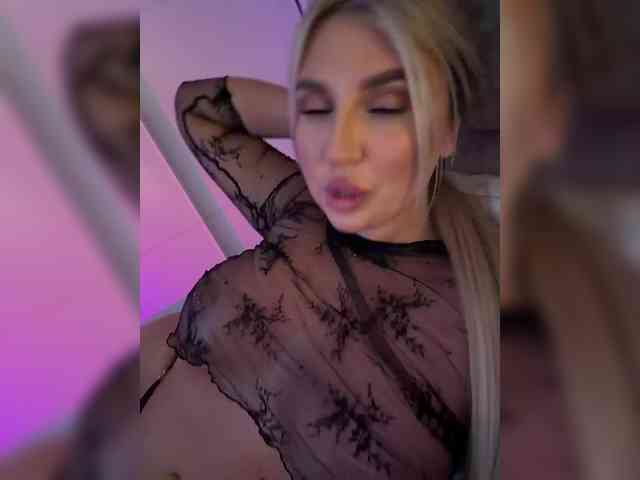 Stiflers_mom's chat room