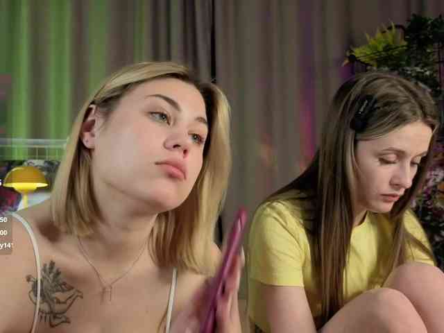 Mari8mira's chat room