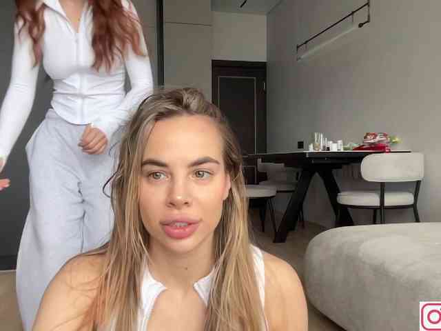 diffgirls1-1's chat room