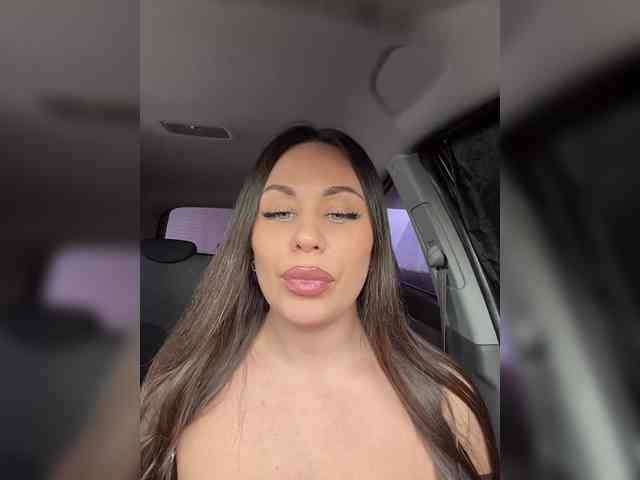 -Hennessy-'s chat room