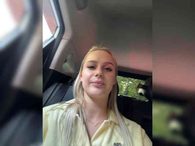 _Katrinka_'s chat room