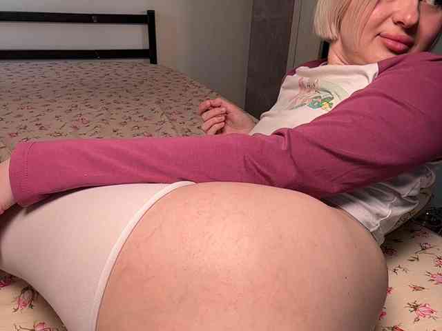 LuxPorn's chat room
