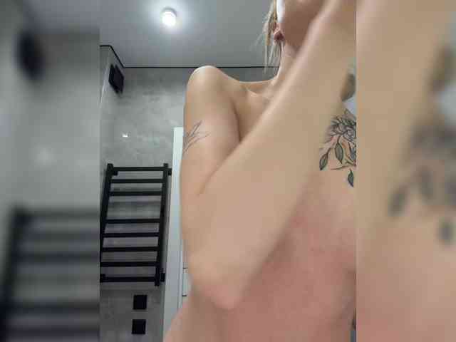 Cristi-Candy's chat room