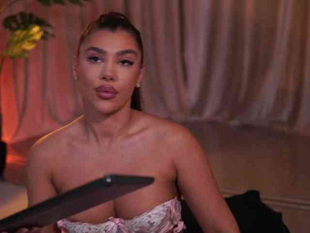 NatyDesiree's chat room