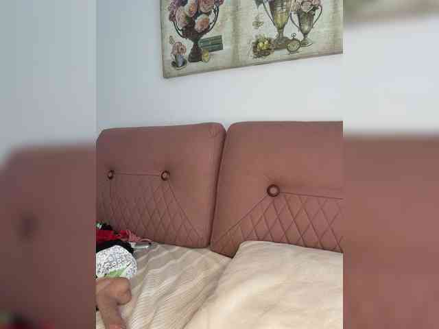 OrgazMia's chat room