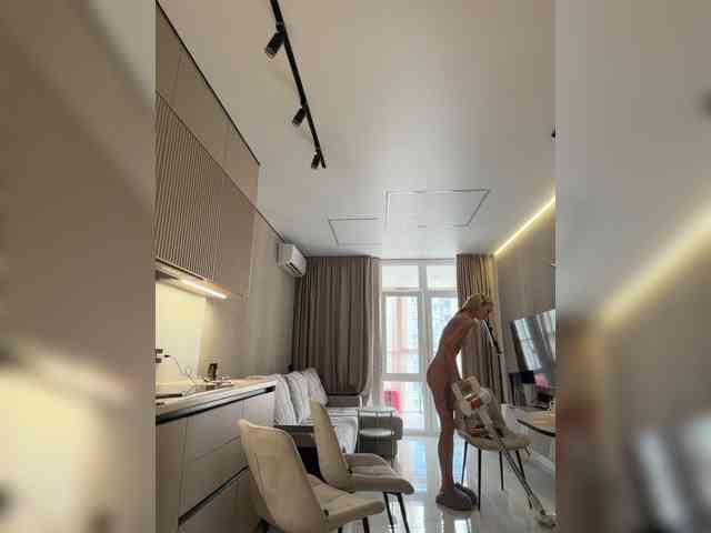 Cristi-Candy's chat room
