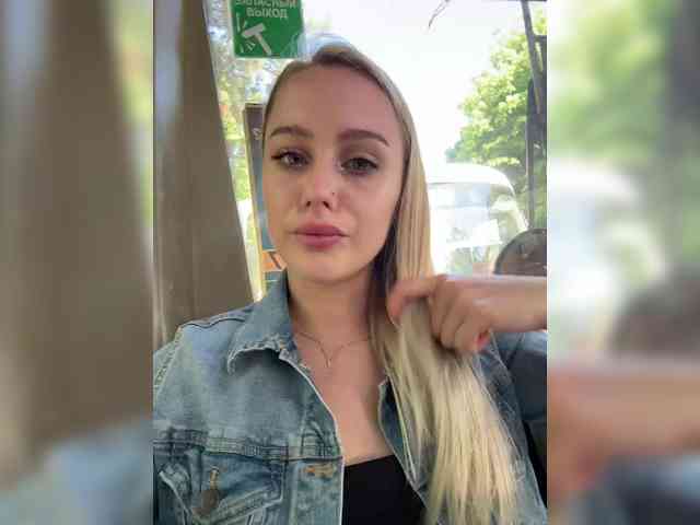 _Katrinka_'s chat room