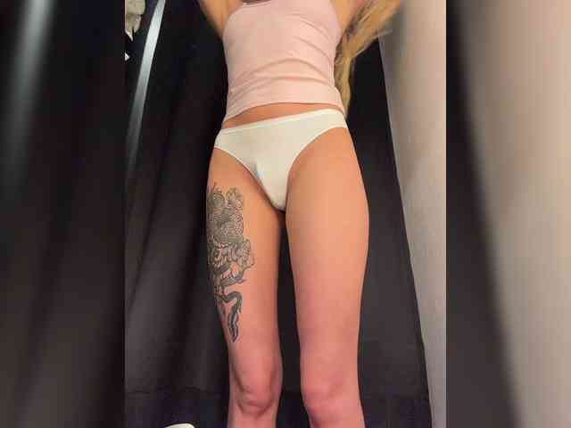 Cristi-Candy's chat room