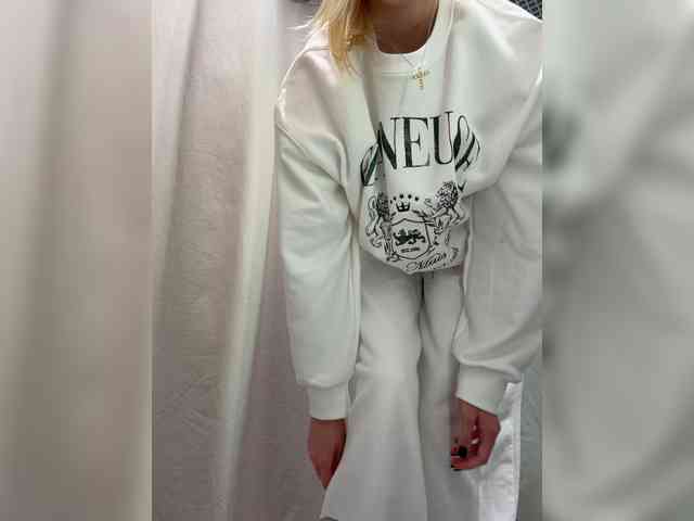 Cristi-Candy's chat room