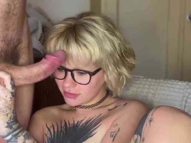 naughtylayla66's chat room