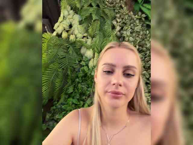 _Katrinka_'s chat room
