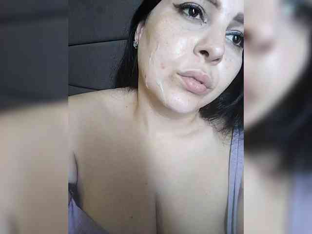 Cleopatra1990's chat room