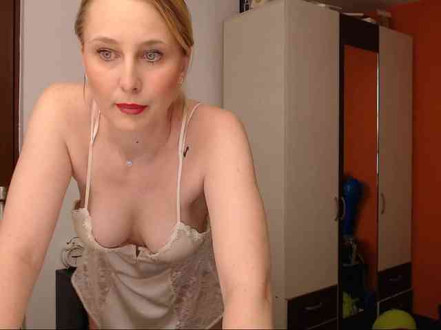 NatashaRouge's chat room