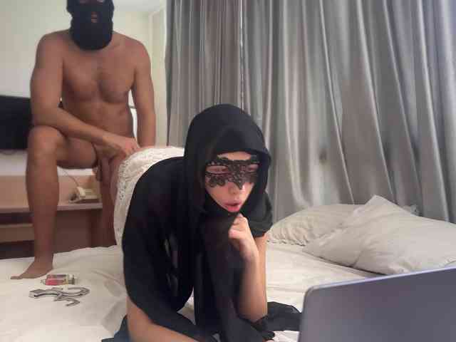 hiddenCrazySlut's chat room