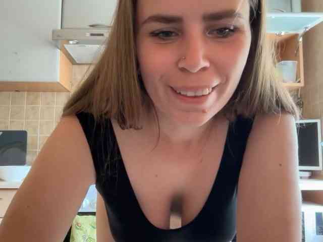 LolaSexxx's chat room