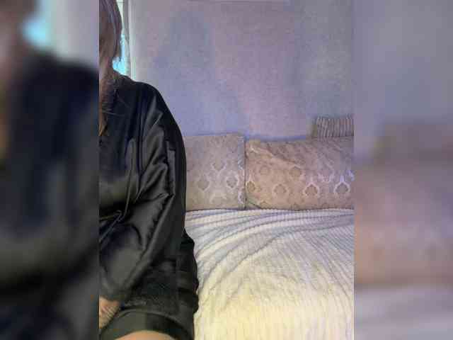 -ALLSAINT-'s chat room