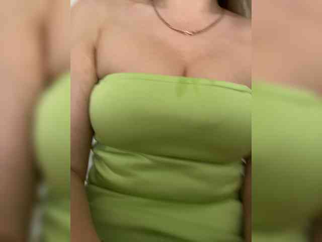 _IBlondy_'s chat room
