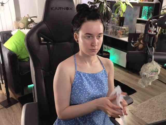 Kira_Li_Lime's chat room