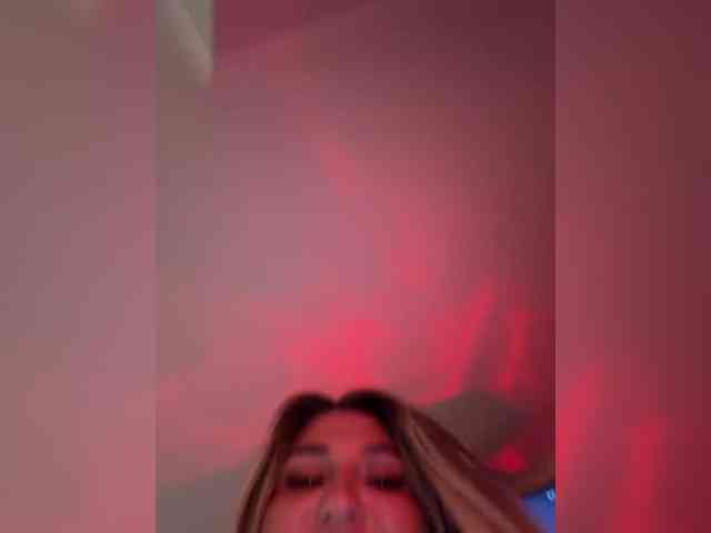 Stiflers_mom's chat room