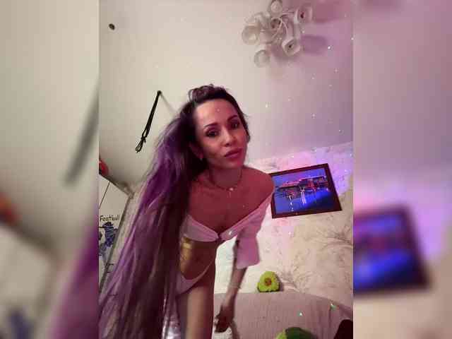 VIP17CoupleDream's chat room