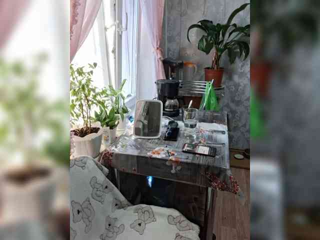 Asi-KonFetka's chat room